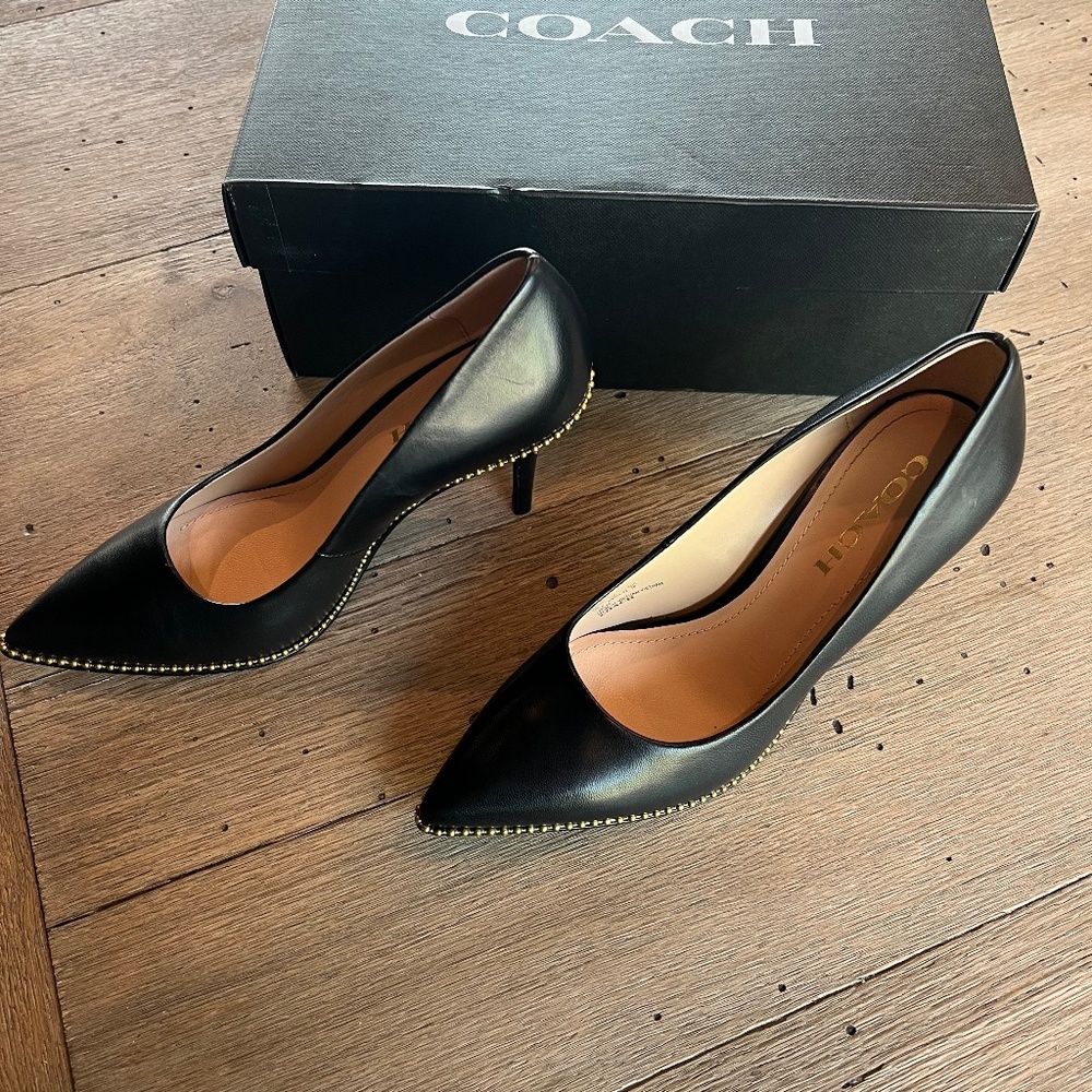Coach Black Waverly Beadchain Pointed-Toe Pumps - Size 7.5